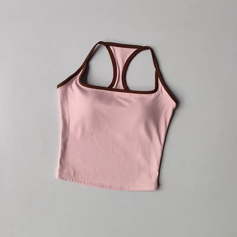 טופ ספורט עם חזיית ספורט מובנית - פוש אפ לפילאטיס ויוגה