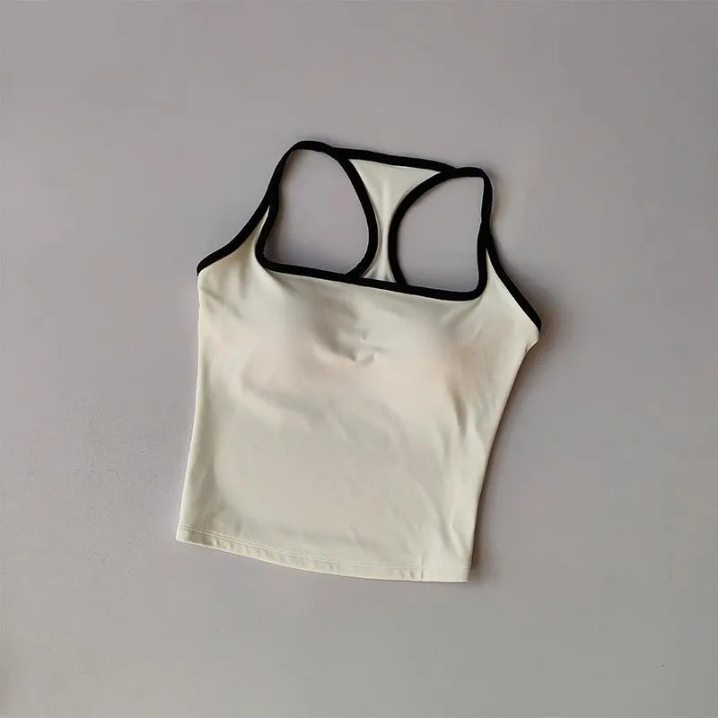 טופ ספורט עם חזיית ספורט מובנית - פוש אפ לפילאטיס ויוגה