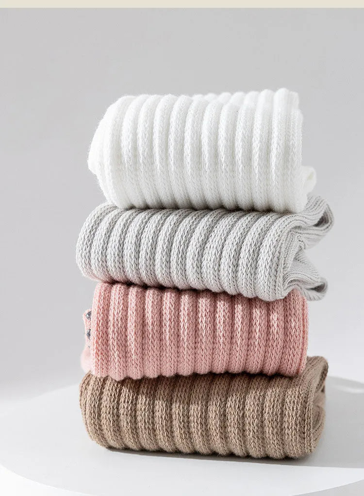 גרבי יוגה אנטי-סליפ עם נקודות סיליקון - גרבי פילאטיס עד הברך