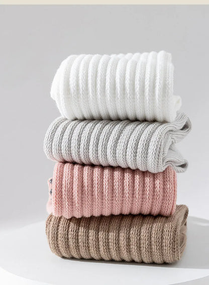 גרבי יוגה אנטי-סליפ עם נקודות סיליקון - גרבי פילאטיס עד הברך