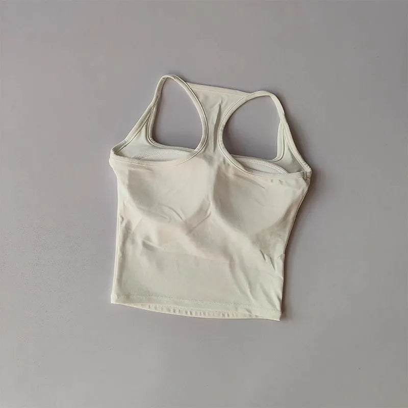 טופ ספורט עם חזיית ספורט מובנית - פוש אפ לפילאטיס ויוגה