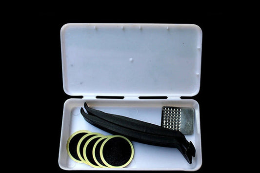 Open white box containing tools and materials for water-free recuperation with 'TL21' text.