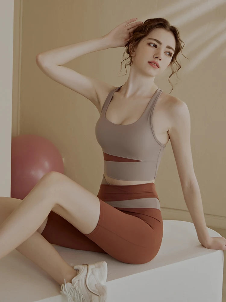 חזיית ספורט מקצועית - תמיכה גבוהה ובקרת זעזועים לריצה ויוגה