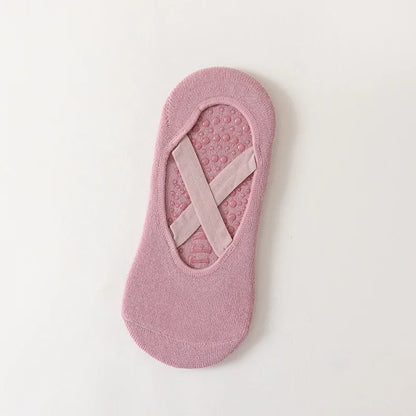 גרבי יוגה מקצועיות - אנטי סליפ עם סיליקון לבלט ופילאטיס