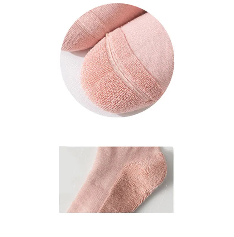 גרבי יוגה אנטי-סליפ עם נקודות סיליקון - גרבי פילאטיס עד הברך